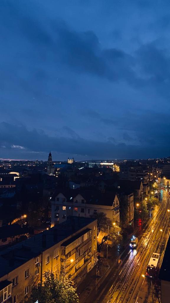 Over The City Oradea Eksteriør billede